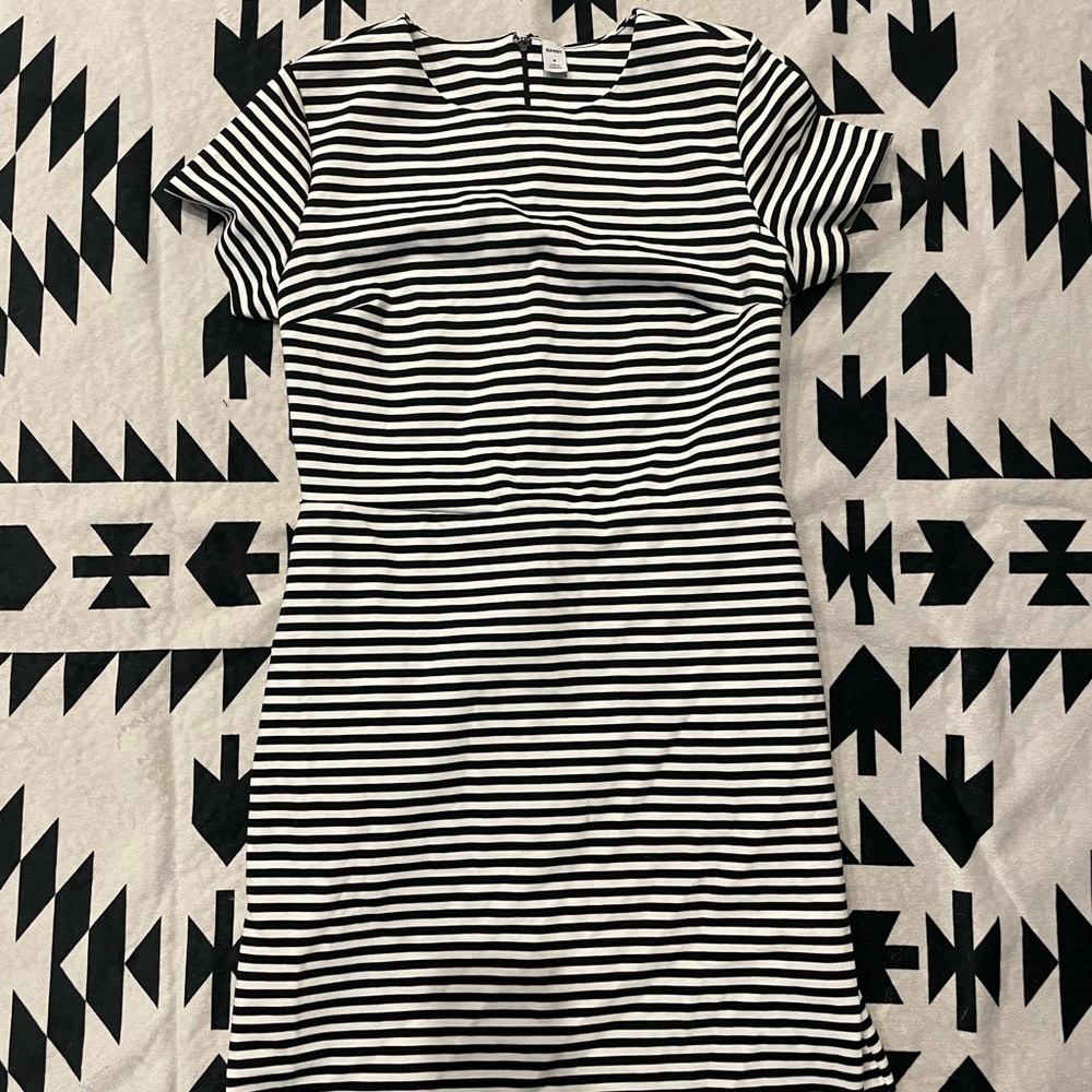 Old Navy Striped Shift Dress